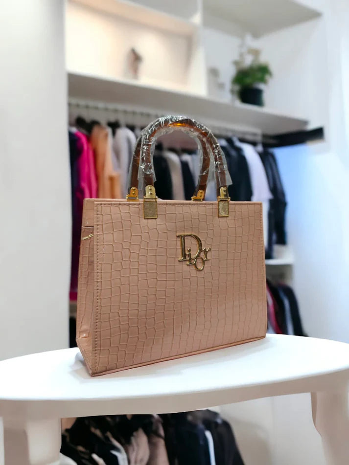 High Quality Dior Box Bag – Minimal Yet Bold