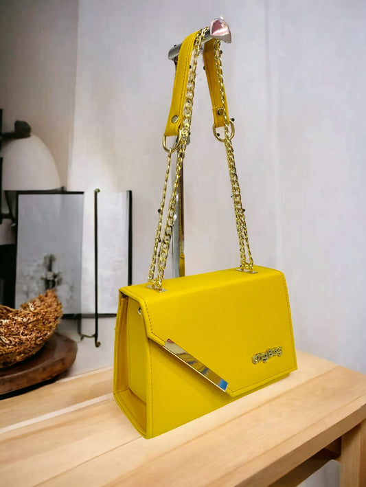 ICE Chain Box Handbag – Stylish Mini Bag for Girls in Pakistan